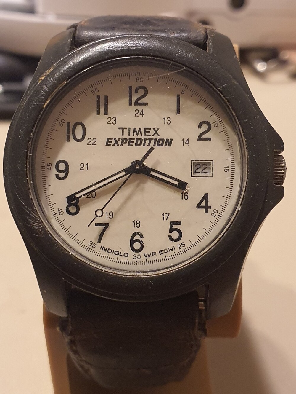 10/$20 Timex Indiglo Expedition Gray/Tan Leather Men's Field Watch w/Date